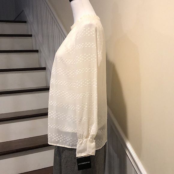 LIZ CLAIBORNE Ivory Pullover Blouse W Scalloped Collar & Cuff Sz Small NWT - Picture 8 of 11